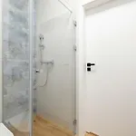 Blue And Beige In With Seasonal Pool, Parking And Balcony By Renters Apartment *