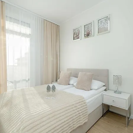 Apartment Blue And Beige In With Seasonal Pool, Parking And Balcony By Renters