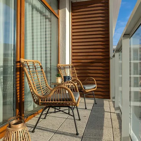 Apartment Blue And Beige In With Seasonal Pool, Parking And Balcony By Renters *