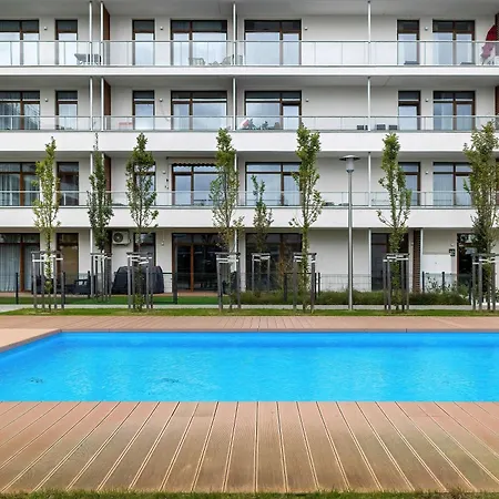 Apartment Blue And Beige In With Seasonal Pool, Parking And Balcony By Renters *
