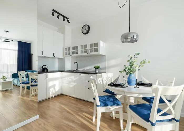 Blue And Beige In With Seasonal Pool, Parking And Balcony By Renters Apartamento *