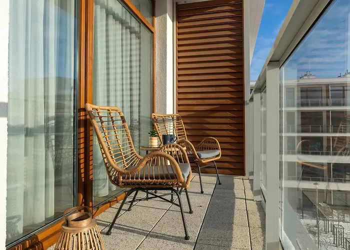 Apartamento Blue And Beige In With Seasonal Pool, Parking And Balcony By Renters *